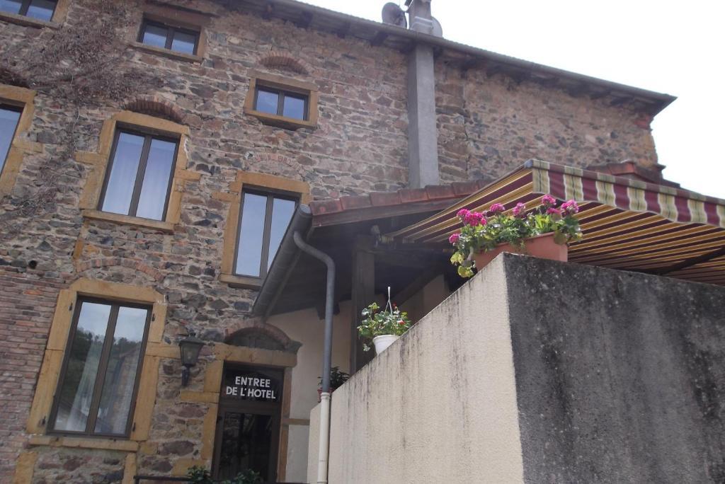 Hôtel Restaurant Le Saint Clément Exterior foto